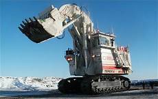 Hydraulic Mining Shovel